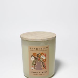 Berries & Cream 10 oz scented candle