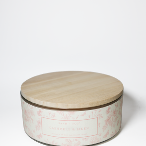 Cashmere & Linen 34 oz scented candle