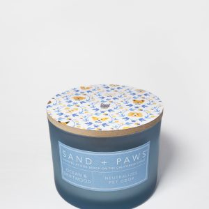 Sand + Paws Ocean & Driftwood 12 oz scented candle